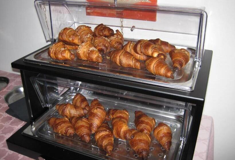 Piccolo Hotel Direkt Am See