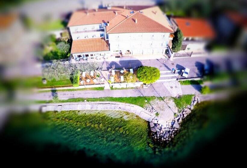 Piccolo Hotel Direkt Am See