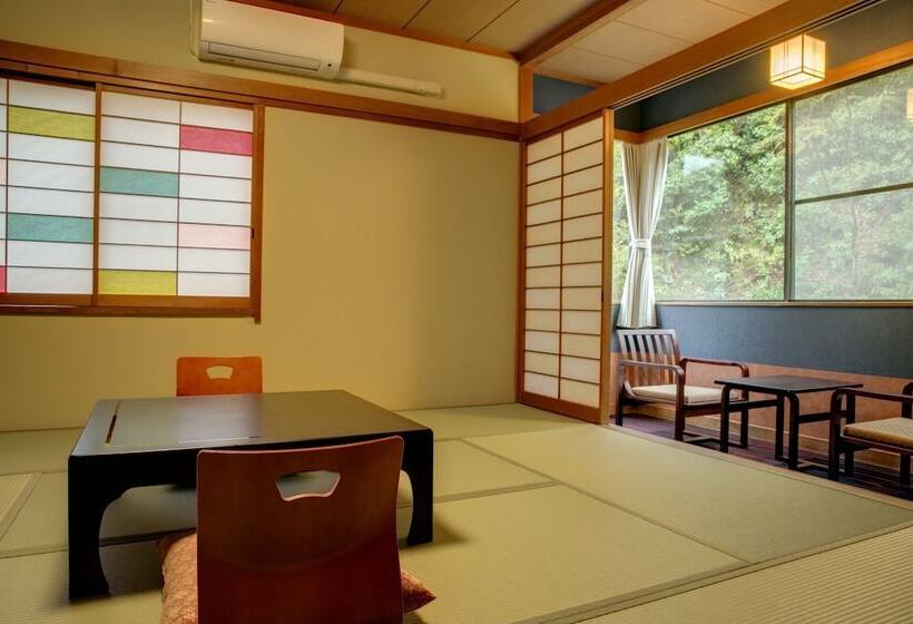 ريوكان Yumoto Komachikan