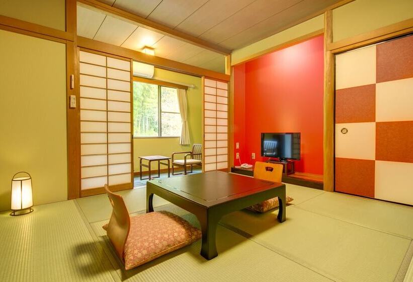 ريوكان Yumoto Komachikan