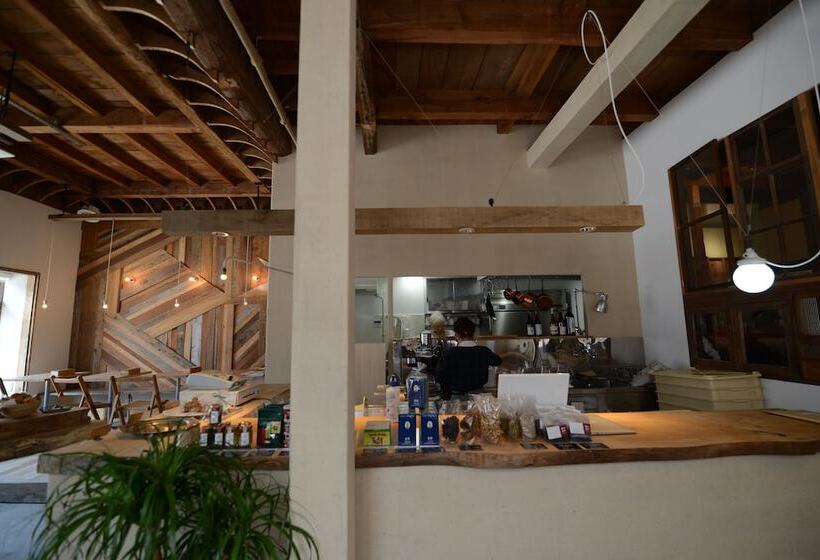 Taketa Ekimae Hostel Cue