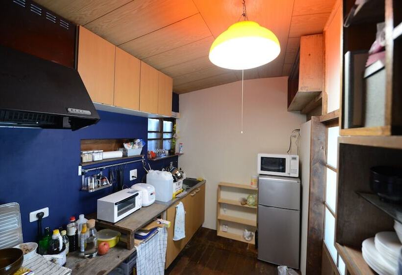 Taketa Ekimae Hostel Cue