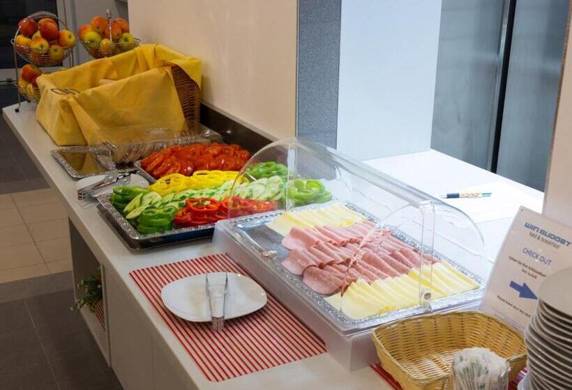 مبيت وإفطار Winbudget Bed&breakfast