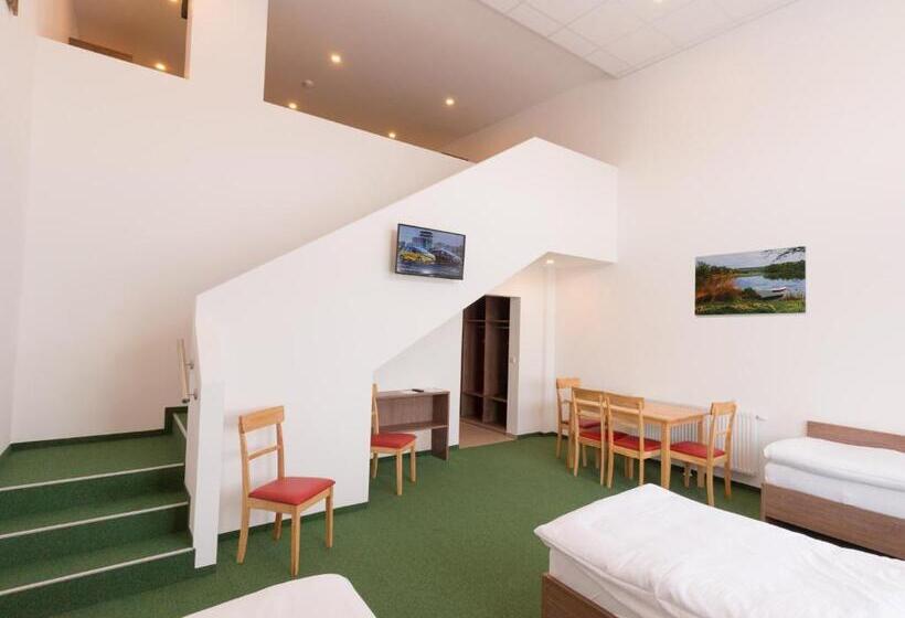 مبيت وإفطار Winbudget Bed&breakfast