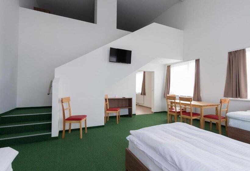 مبيت وإفطار Winbudget Bed&breakfast