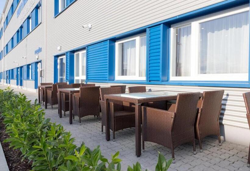 مبيت وإفطار Winbudget Bed&breakfast