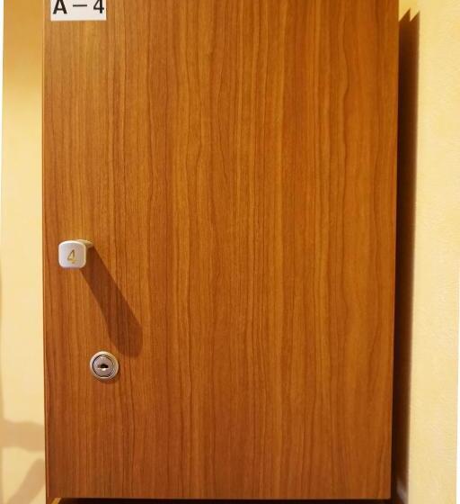 Bigtree Guest House Hostel