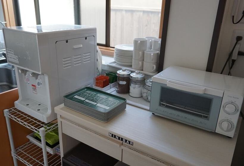 Bigtree Guest House Hostel