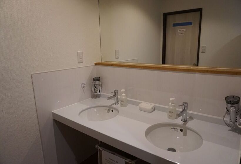 Bigtree Guest House Hostel