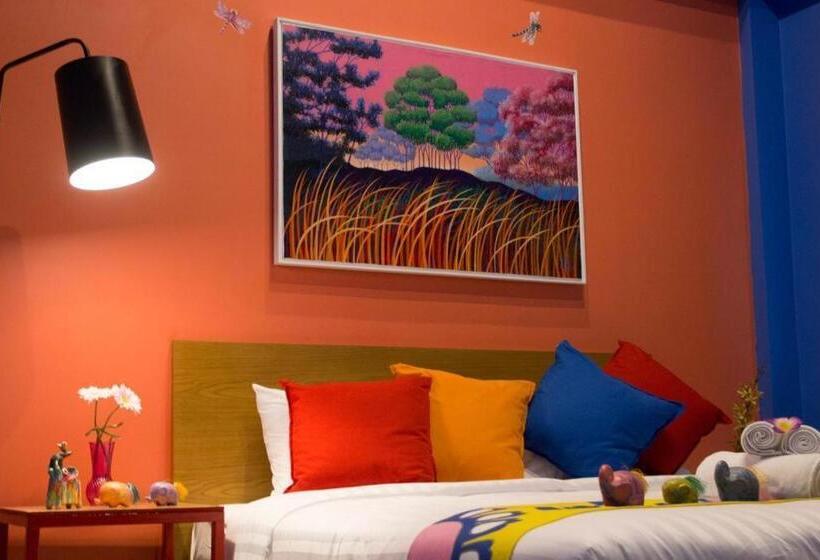 הוסטל Non Nid Non Noi Design Residence