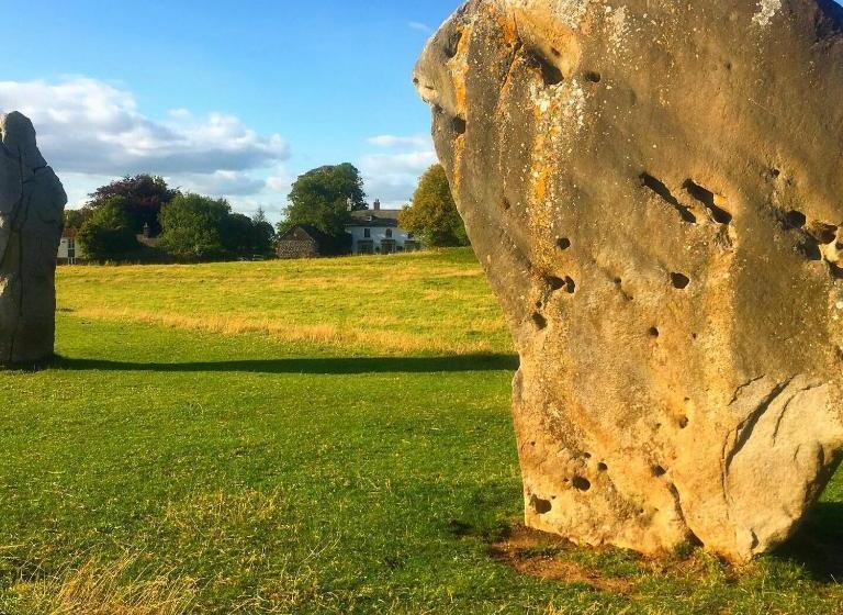 مبيت وإفطار The Lodge Avebury
