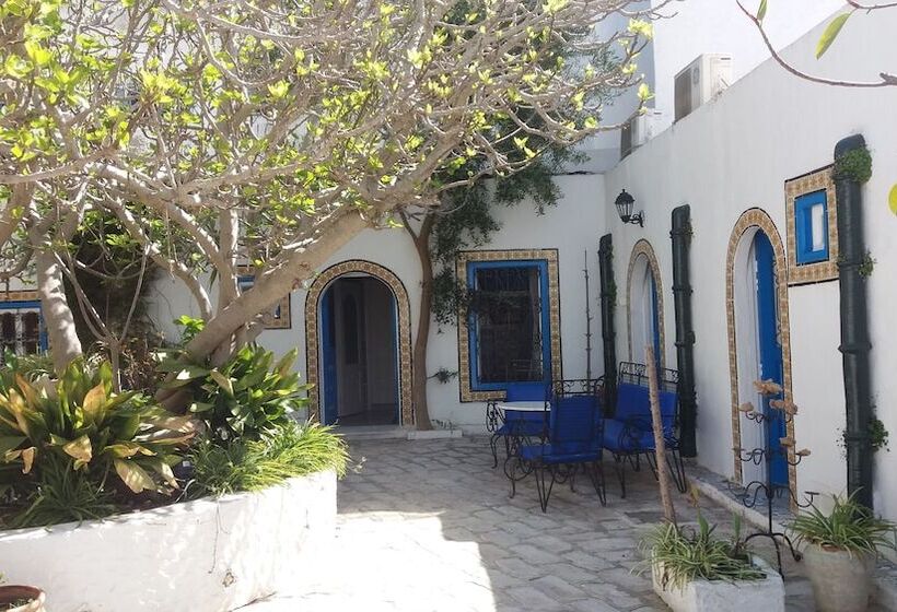 تختخواب و صبحانه Bou Fares