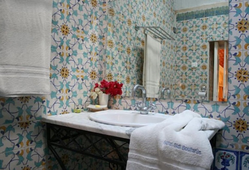 تختخواب و صبحانه Bou Fares