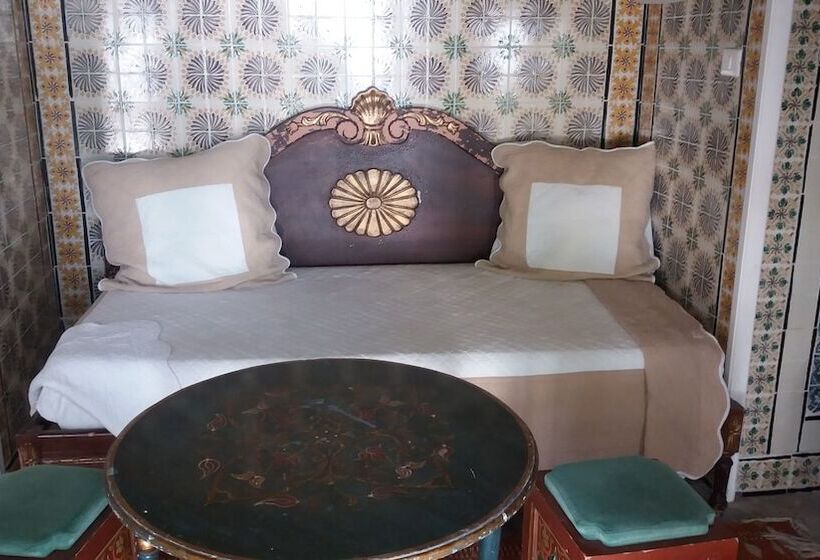 تختخواب و صبحانه Bou Fares