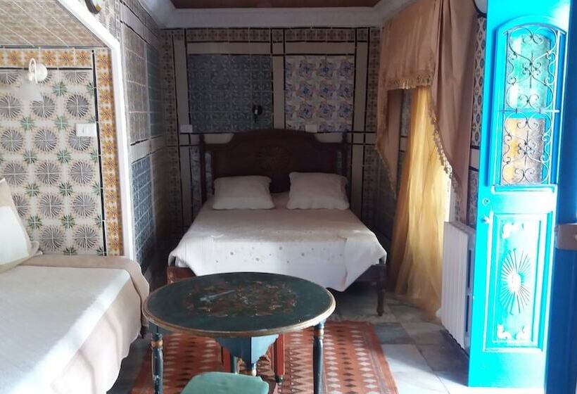 تختخواب و صبحانه Bou Fares