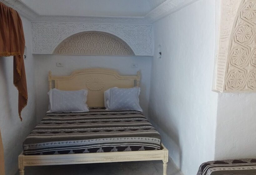 تختخواب و صبحانه Bou Fares