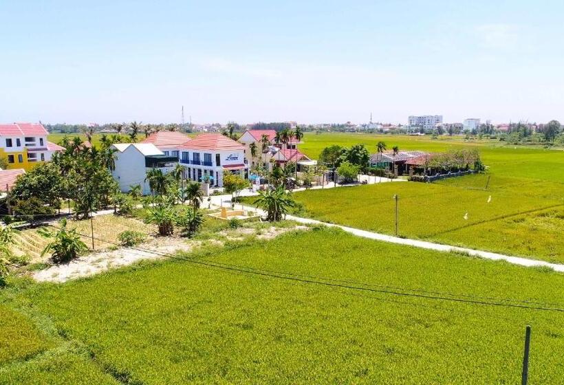 تختخواب و صبحانه Lavini Hoian Boutique Villa