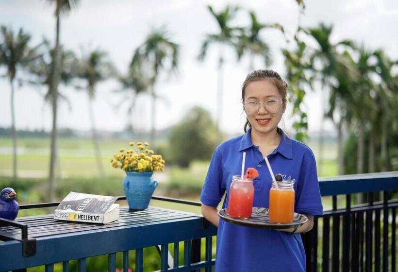 تختخواب و صبحانه Lavini Hoian Boutique Villa