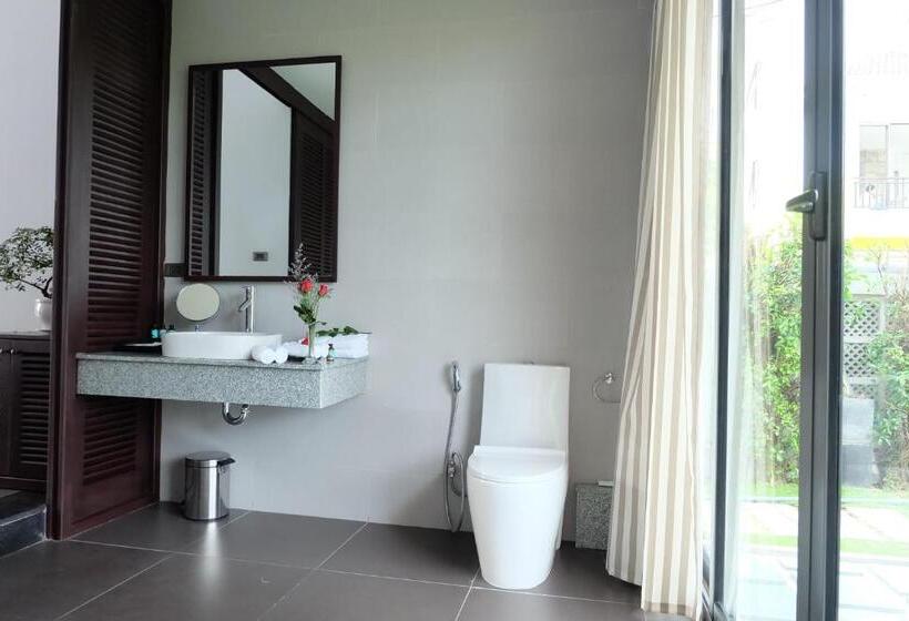 تختخواب و صبحانه Lavini Hoian Boutique Villa