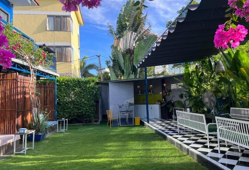 تختخواب و صبحانه Lavini Hoian Boutique Villa