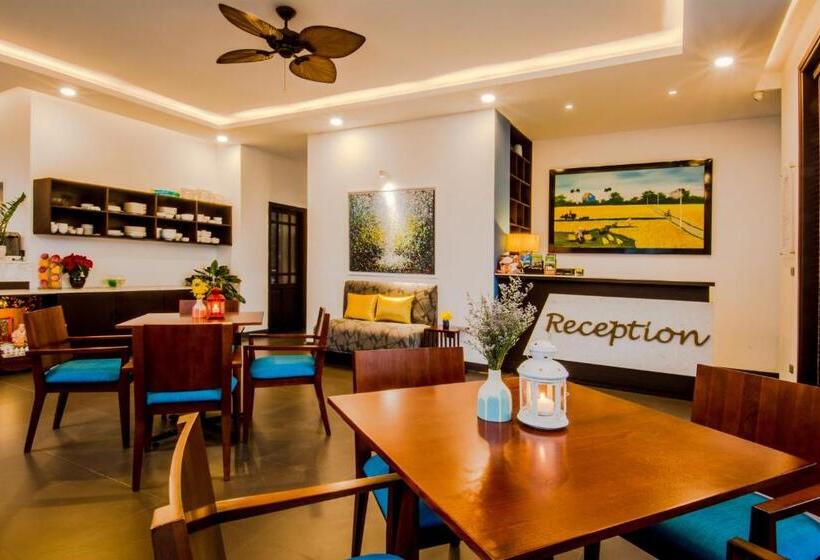 تختخواب و صبحانه Lavini Hoian Boutique Villa