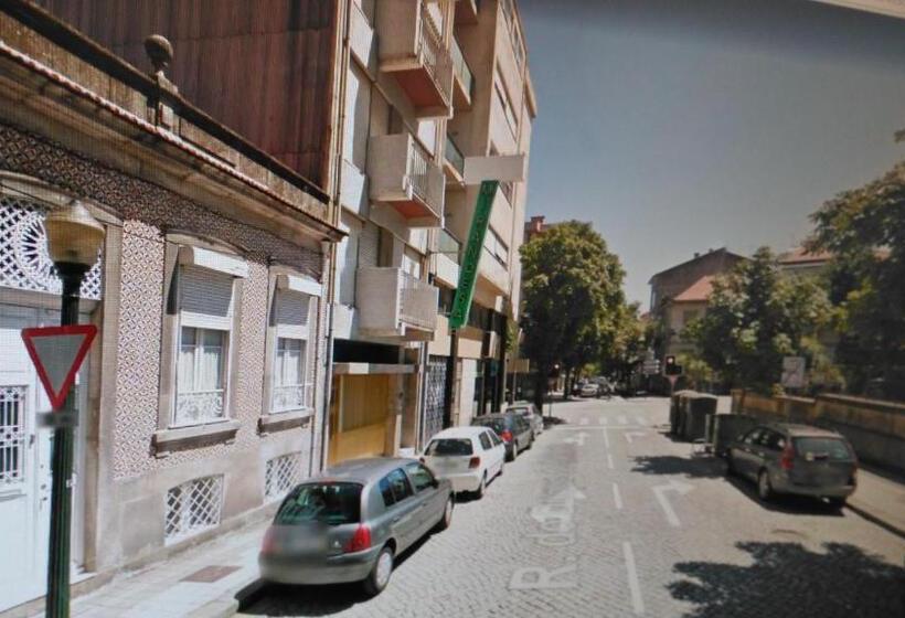 Bed and Breakfast Mirandesa Guesthouse