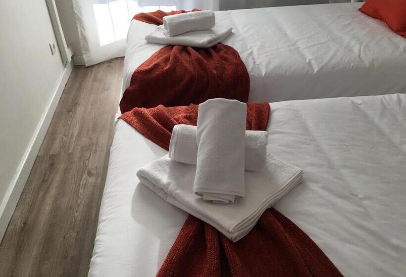 Bed and Breakfast Mirandesa Guesthouse