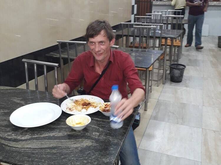 צימר Omega Hotel & Motel