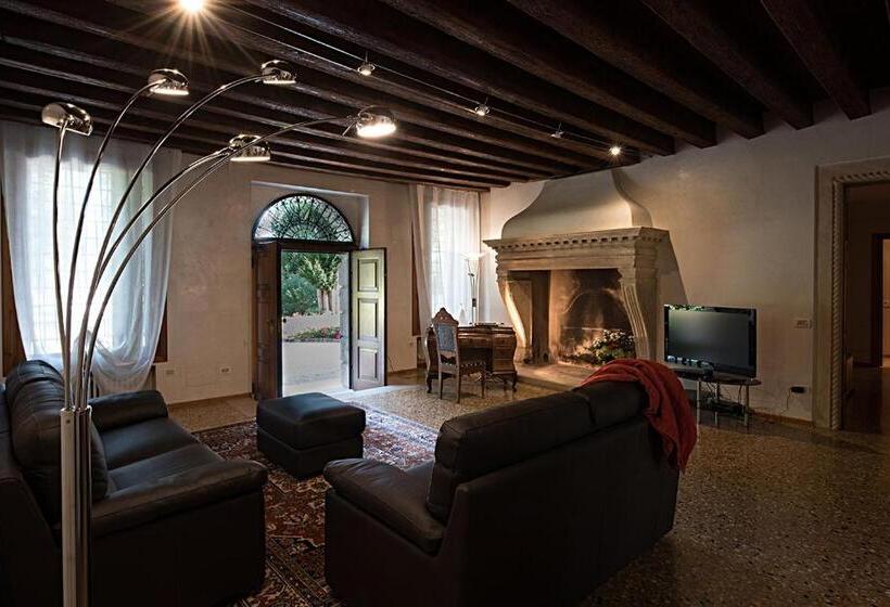 ベッドアンドブレックファースト Villa Curti