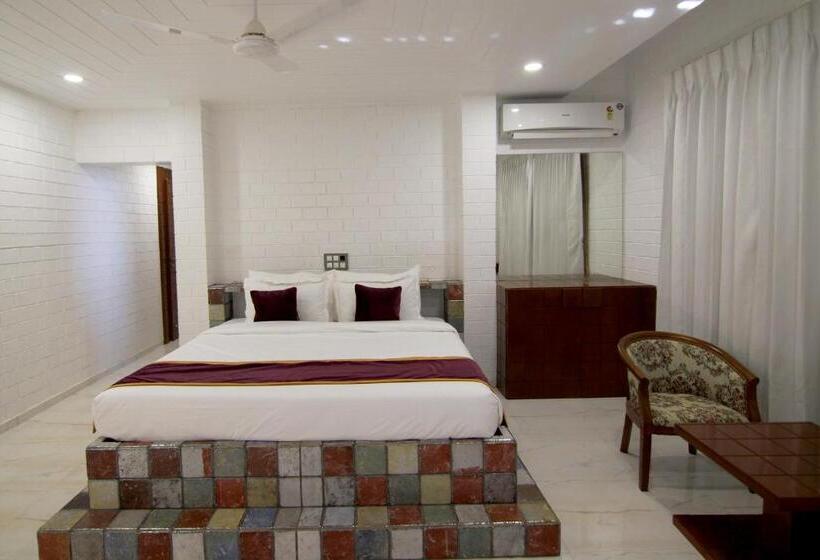 Forest County Resort