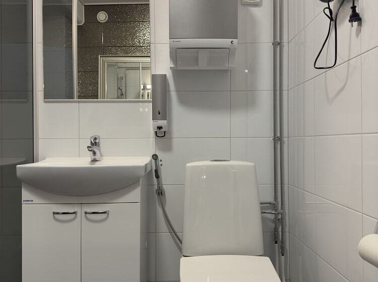 Отель The Rooms Airport   20rooms