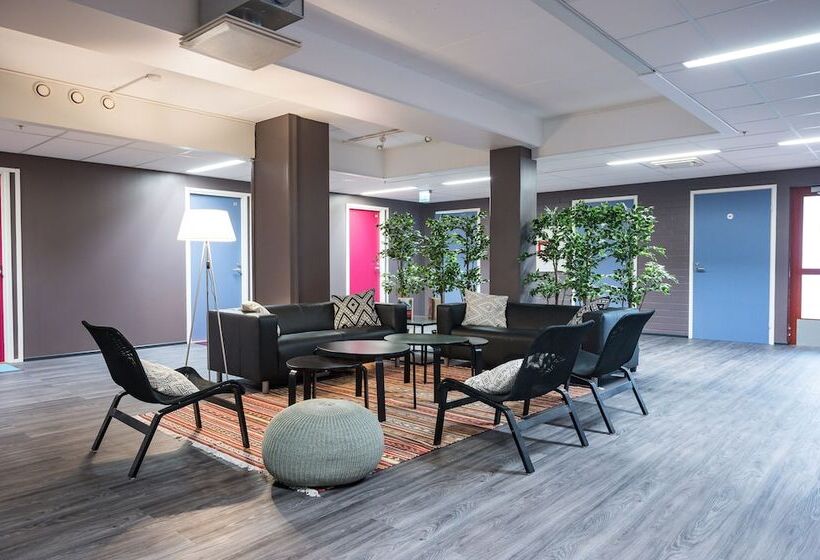 Отель The Rooms Airport   20rooms