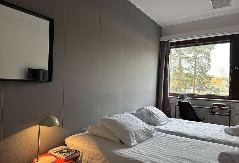 Отель The Rooms Airport   20rooms