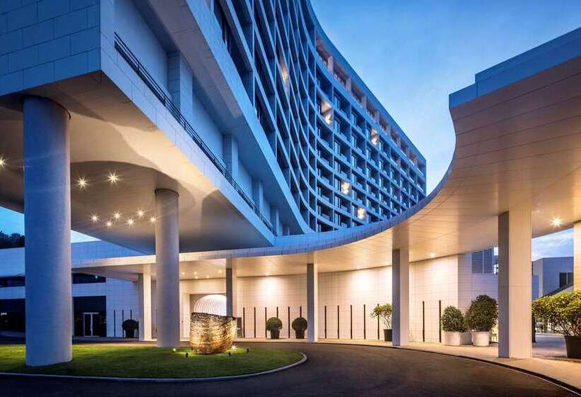 هتل Ananti At Busan Cove