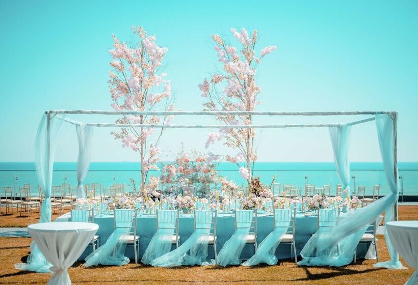 هتل Ananti At Busan Cove