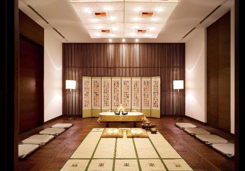 هتل Ananti At Busan Cove