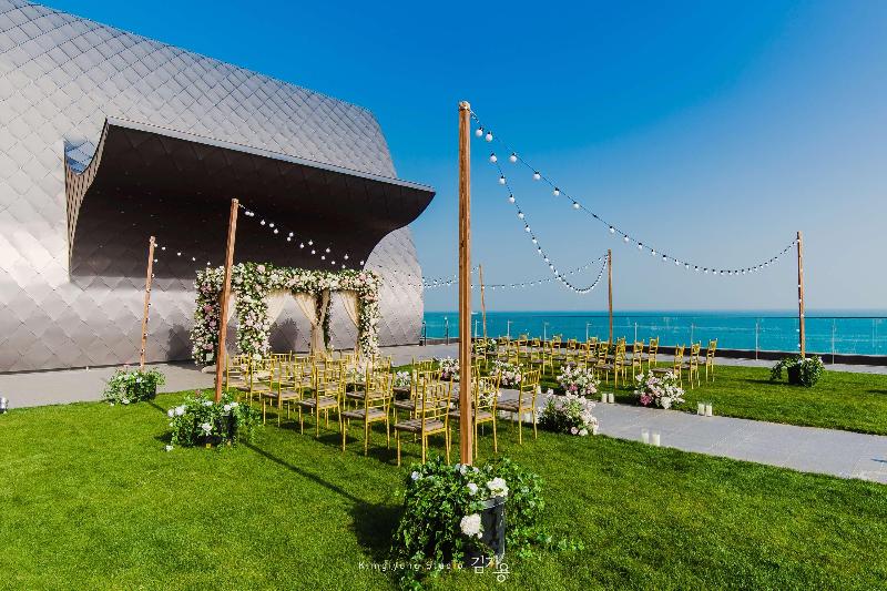 هتل Ananti At Busan Cove