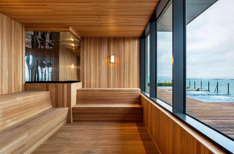 هتل Ananti At Busan Cove