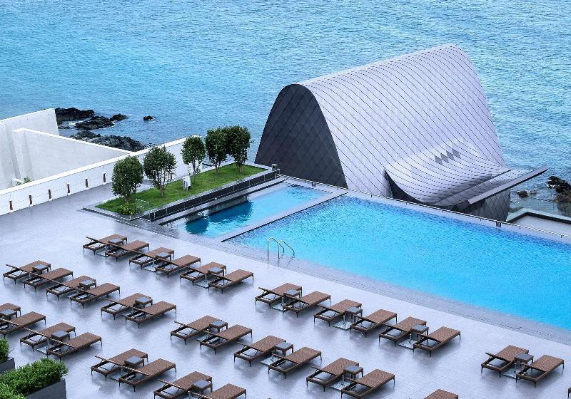 هتل Ananti At Busan Cove