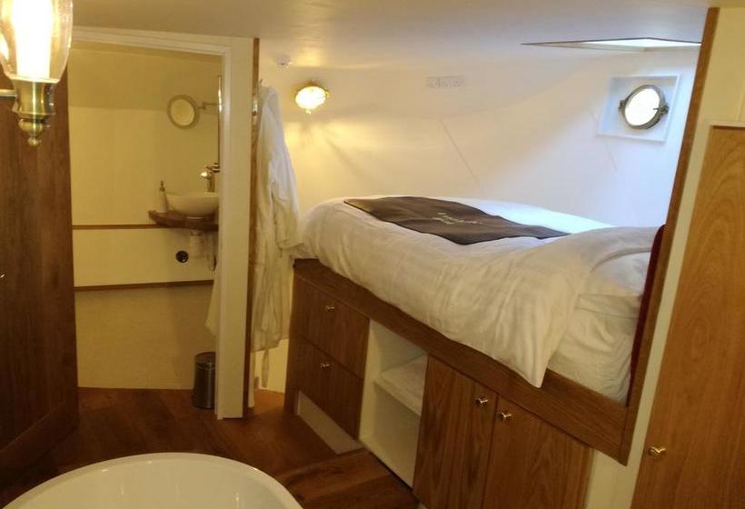 فندق Barge Waternimf