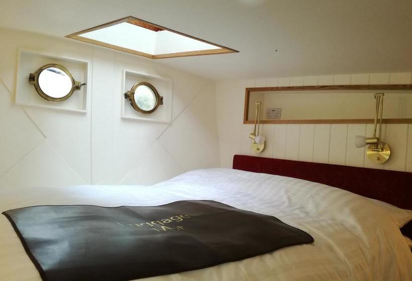 فندق Barge Waternimf