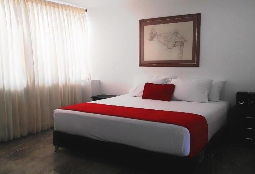 בית מלון כפרי Cafe Plaza