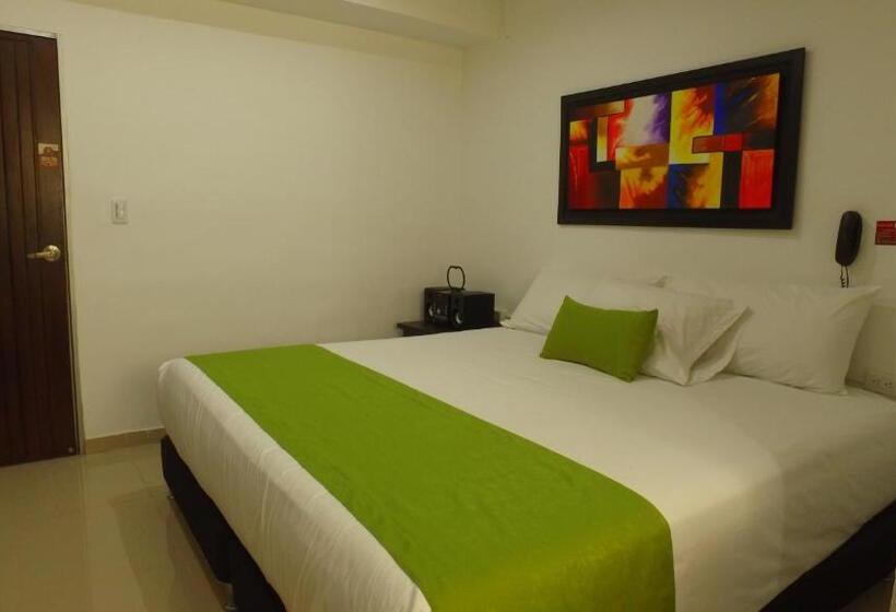 בית מלון כפרי Cafe Plaza