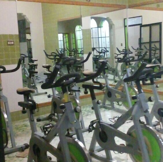 فندق Doña Chela En Calvillo