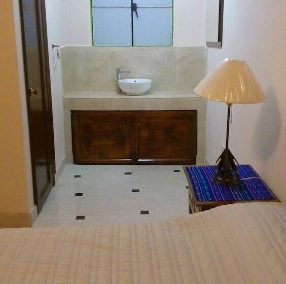 فندق Doña Chela En Calvillo