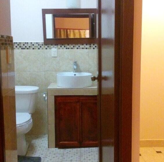 فندق Doña Chela En Calvillo