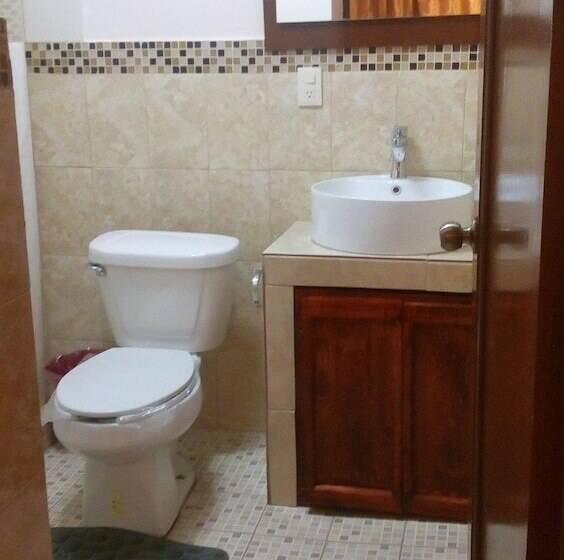 فندق Doña Chela En Calvillo