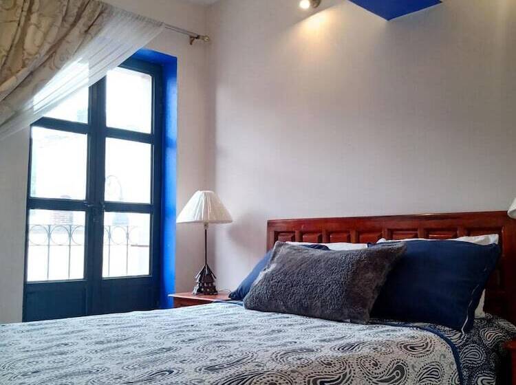 فندق Doña Chela En Calvillo