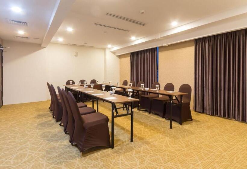 فندق Grand Keisha Yogyakarta