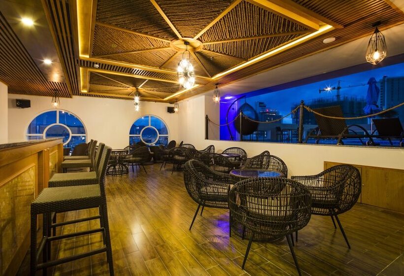 هتل Nha Trang Prince